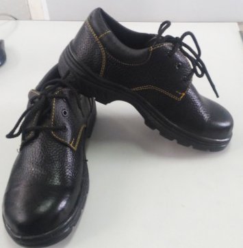 Giày bảo hộ lao động